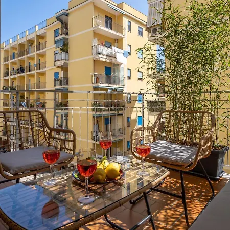 Surya House - Elegant Apartment In Sorrento Exterior photo