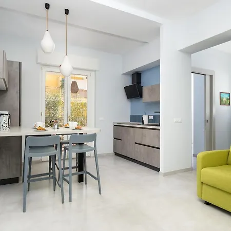 Surya House - Elegant Apartment In Sorrento Exterior photo